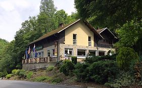 Chalet Des Grottes